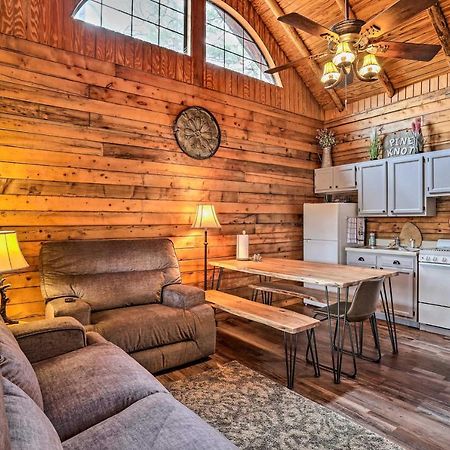 Broken Bow Log Cabin With Fire Pit, Pond, And Deck! Bagian luar foto