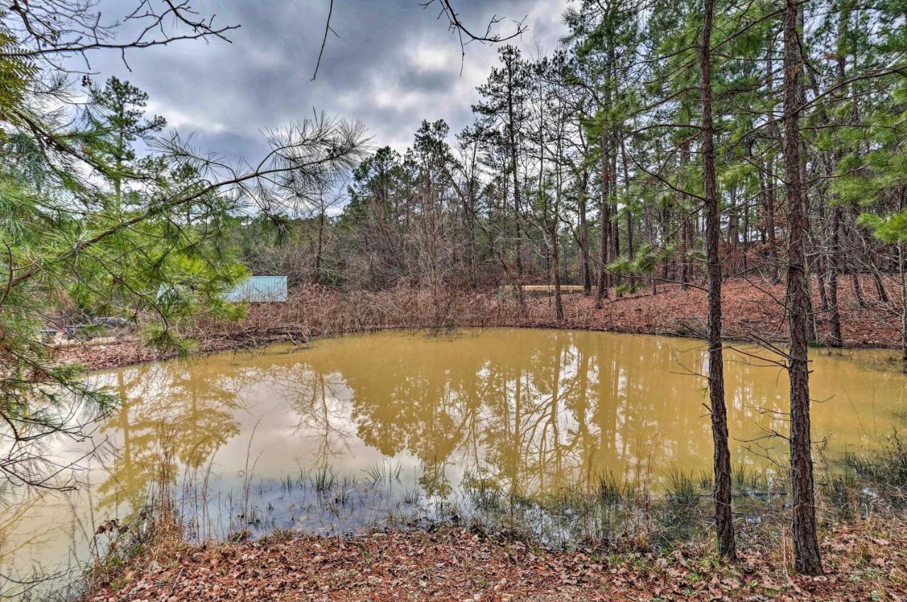 Broken Bow Log Cabin With Fire Pit, Pond, And Deck! Bagian luar foto