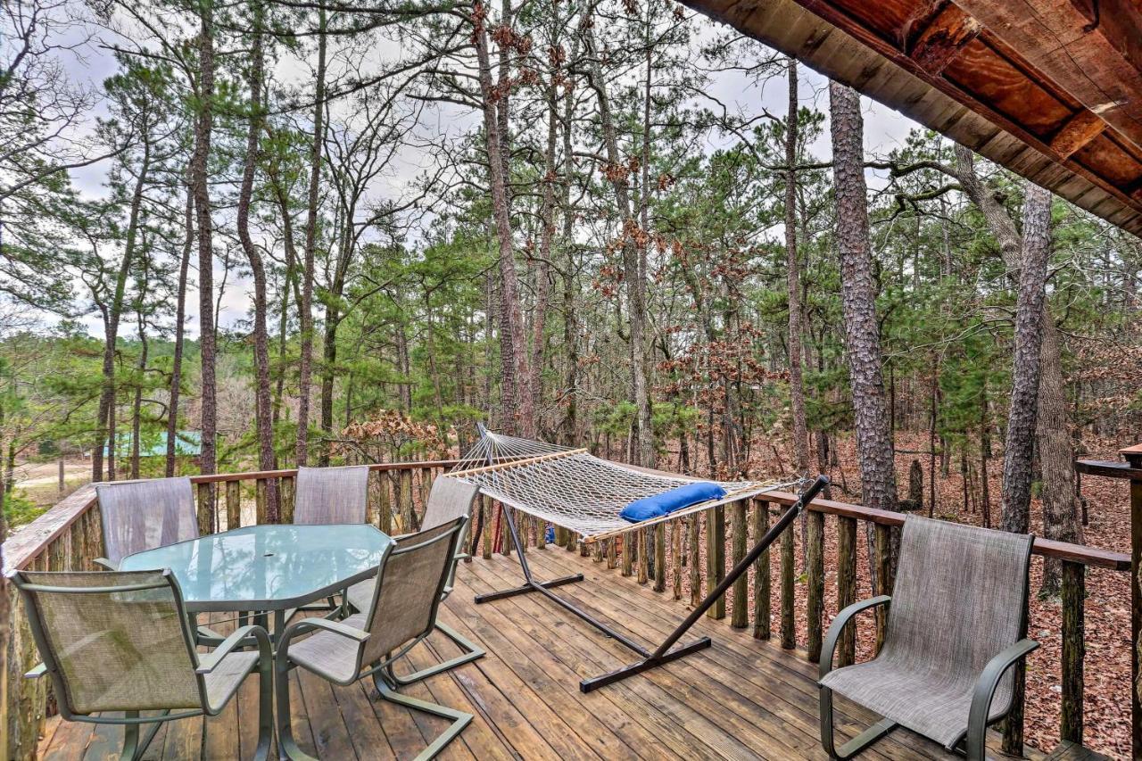 Broken Bow Log Cabin With Fire Pit, Pond, And Deck! Bagian luar foto