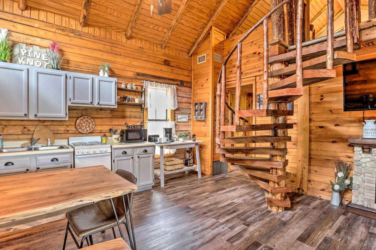 Broken Bow Log Cabin With Fire Pit, Pond, And Deck! Bagian luar foto